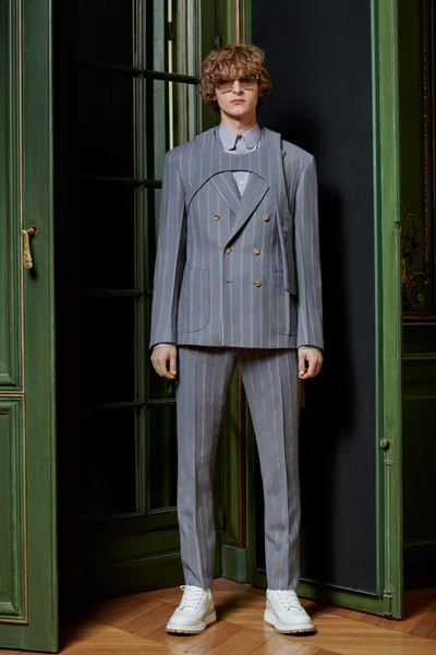 Look 35